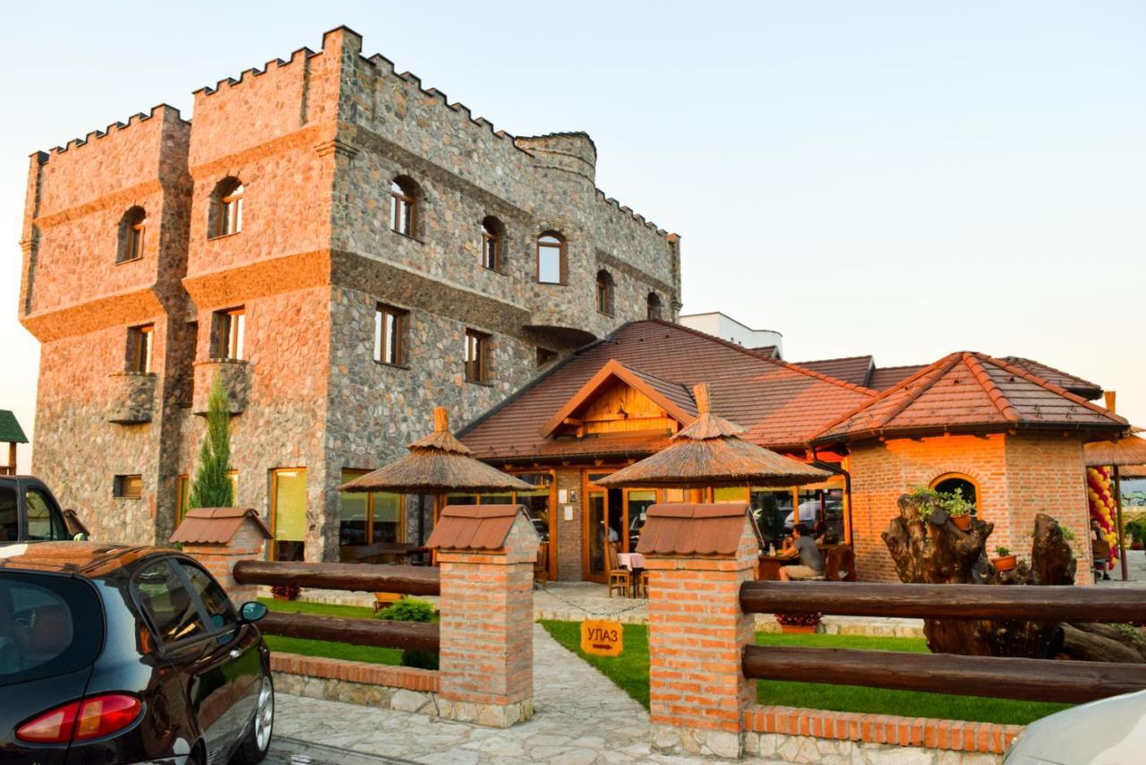 Koceljeva Motel Dvorac Ivanovic المظهر الخارجي الصورة