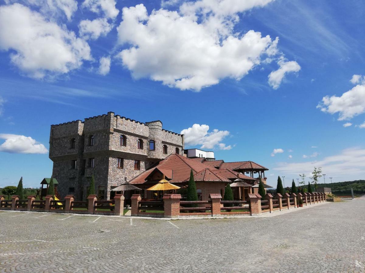 Koceljeva Motel Dvorac Ivanovic المظهر الخارجي الصورة