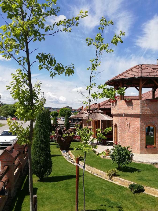 Koceljeva Motel Dvorac Ivanovic المظهر الخارجي الصورة